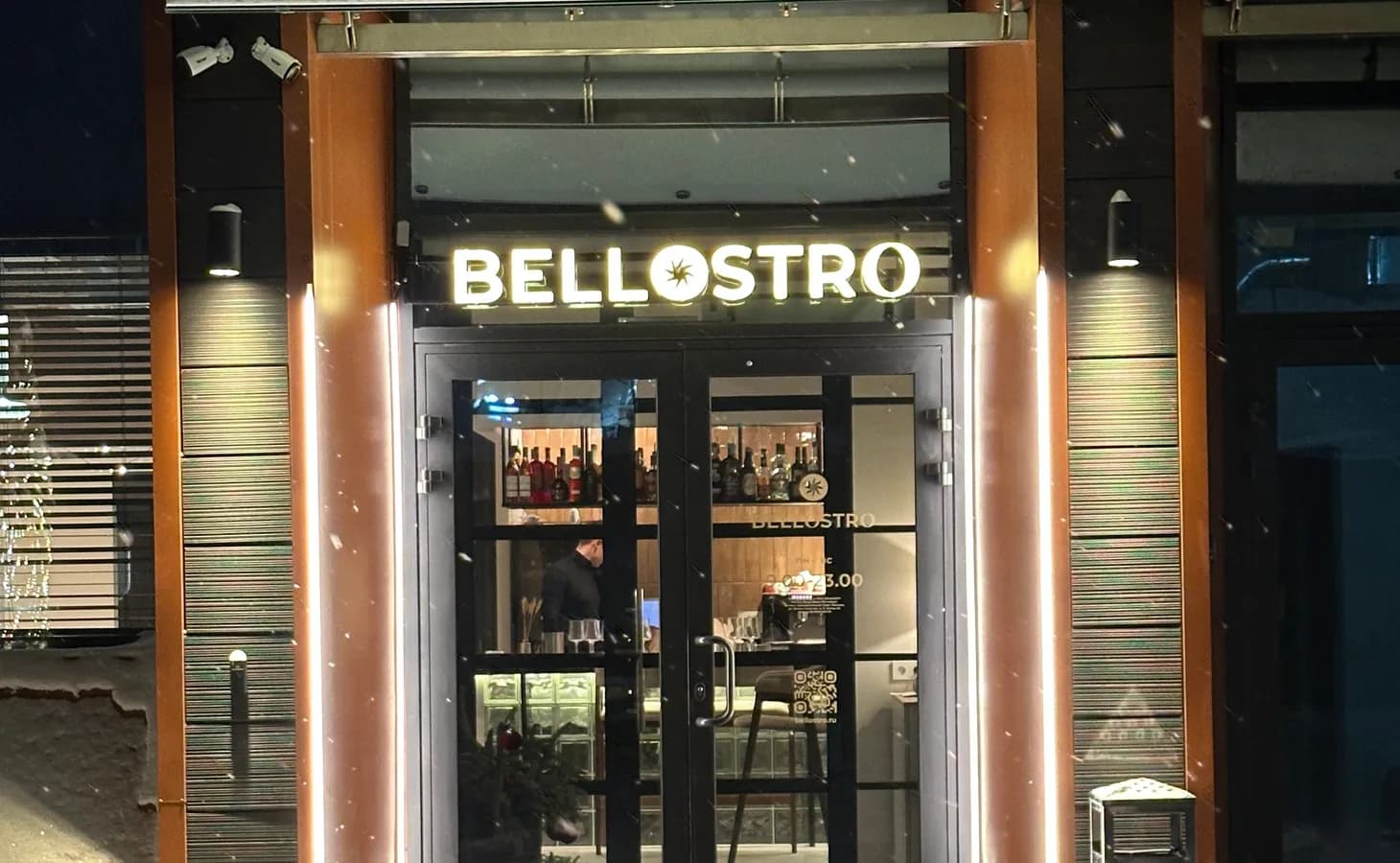 Объёмные буквы ресторана Bellostro на фасаде после согласования, Санкт-Петербург